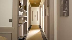 10 Deco Couloir Qui Donnent Des Idees Couloir Peinture Taupe Idee Deco Couloir