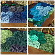 Free blanket & afghan patterns. Crochet Hexagon Blanket Pattern And Tutorial Thefriendlyredfox Com