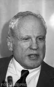 Povestea lui Alfred H. Moses, fostul ambasador al SUA la București care a  dat o sumă record pentru o Biblie scoasă la licitație. O donează Muzeului  Poporului Evreu din Tel Aviv |