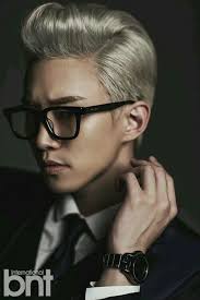 Pin By Ok Cat On Junho Korean Singer Hot Korean Guys Karl Lagerfeld Sunglasses