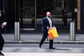 Deutsche bank employees sent home as german lender culls 18,000 staff. Deutsche Bank To Cut 18 000 Jobs By 2022 With Crying Workers Told To Clear Their Desks By 11am