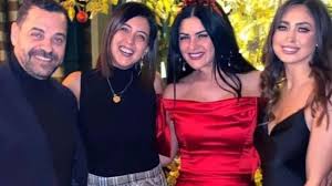 تعاونت مع محمود عبد العزيز يحتفل بعيد ميلاد شقيقه كريم تامر مرسي يتعاقد مع السقا وأمير كرارة على نسل الأغراب رمضان ٢٠٢١ هاني رمزي يهنئ آمال. Ù…Ù† Ù‡ÙŠ Ù†Ø³Ø±ÙŠÙ† Ø¥Ù…Ø§Ù… Ø§Ù„ØªÙŠ Ø§ØªÙ‡Ù…ØªÙ‡Ø§ Ø£ØµØ§Ù„Ø© Ø¨Ù€ Ø§Ù„Ø¬Ø­ÙˆØ¯ ÙˆØ§Ù„Ù†ÙƒØ±Ø§Ù† Ø§Ù„Ù†Ù‡Ø§Ø±