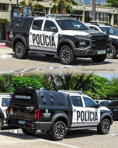 🚔 PMCE recebe JAC Hunter para testes A Polícia Militar do Ceará recebeu, para testes, uma unidade da picape JAC Hunter HD 4x4 AT 2023/24. O veículo foi cedido por tempo determinado