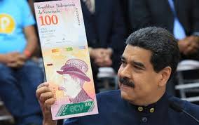 Siêu lạm phát, cả chồng tiền cao ngất chỉ mua nổi cuộn giấy vệ sinh ở  Venezuela