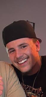 Sheena Schwartz's Instagram, Twitter & Facebook