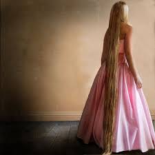 Rapunzel's incredibly long hair makes a great rope ladder in the fairy tale. Pin On Rapunzel Cosplay