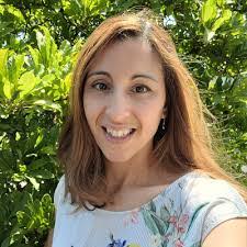 Leila Farley's Instagram, Twitter & Facebook