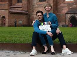 01 июня 2021 / кино и сериалы. Krasivaya Para Kristina Asmus Na Kolenyah U Milosha Bikovicha Umilila Fanatov