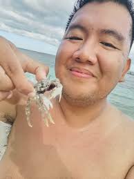 Smiling pirate in Crater Lake water video