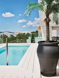 Chic And Cosmopolitan Pad With A California Vibe In Ibiza California Vibe Pool Makeover Ibiza