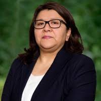 Iris Amaya's Instagram, Twitter & Facebook