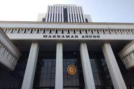 Mahkamah agung dan kejaksaan agung. Mahkamah Agung Bebaskan Tiga Eks Komisioner Kpid Jakarta