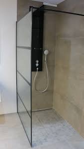 Regendusche Im Badezimmer Bodenfliesen Grau Fliesen Regendusche
