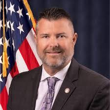 Dennis Farrow's Instagram, Twitter & Facebook