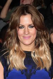 Much has been written about the circumstances that led to the death of caroline flack, despite little of substance being known about them. Caroline Flack S Hairstyles Hair Colors Steal Her Style