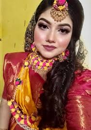 Holud Makeup at FARIDPUR BRANCH! Our hotline numbers:  𝟬𝟭𝟯𝟬𝟵𝟴𝟵𝟲𝟮𝟮𝟵, 𝟬𝟭𝟵𝟱𝟰𝟵𝟵𝟱𝟵𝟵𝟭 Our Address: ✓Dhaka Main  Branch: House 24/C, Road 27 ( New Road No. 16 ) , Dhanmondi 1209. Opposite  to Sampan Mughal