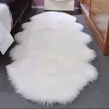 سعر 100 درهم سجاده فرو ابيض سايز كبير 6080 رووعة للطلب خاص Fluffy Rug Rugs Fluffy Rugs Bedroom