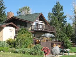 Horse creek outdoors can accommodate groups looking for mild to wild adventures on the beautiful, scenic mckenzie river. Lost Horse Creek Lodge Updated 2021 Reviews Hamilton Mt Tripadvisor