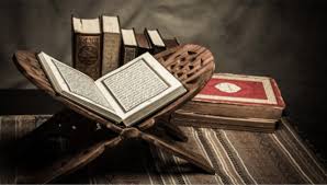 Allah menyebutkan kepada rasulullah kisab ashabul kahfi, yaitu para pemuda beriman yang berlindung ke dalam gua demi menyelamatkan 10. Surat Al Kahfi Ayat 1 10 Dan Keistimewaan Menghapalkannya Kumparan Com