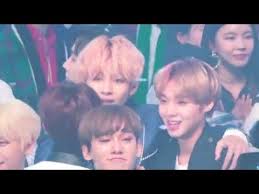 Bts' v shared a selfie that he took with exo's baekhyun on instagram the day after exo and bts appeared at the 2014 mama ceremony. ì›Œë„ˆì›Œ Jihoon X Bts Taehyung X Exo Baekhyun Interaction Youtube