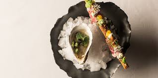 Try these twenty creative and unique design ideas to inspire valentine's day is a busy time for both amorous couples and for businesses catering to this most romantic of holidays. 15 Of Chicago S Most Romantic Restaurants