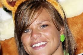 Jack fights tears as he reads Jade poem