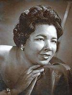 Lucy Davis Obituary (2014)