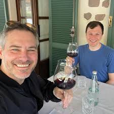 Highlights from the day in #piedmont #italy🇮🇹 starting with dip and a  view @villadamelia followed by a little sip and savor  @osteriaitaliacitabiunda and then some more sipping @cantina_rizzi with an  intimate tasting