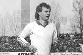 Nicknamed the blond miracle, balaci spent the majority of his professional career with. Ion CrÄƒciunescu In Lacrimi Pentru Ilie Balaci Doamne Ce Pierdere Nu Pot SÄƒ Cred