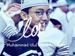 Dan itupun mempuan para jamaah terhibur dengan jawaban abah saat ditanya oleh salah satu jamaah Anna Uhhibuka Fillah Foto Foto Gus Azmi Youtube