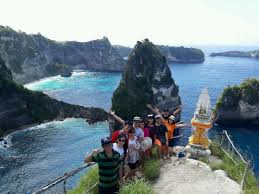 Nusapenidatraveloka.com hadir sebagai patner traveler yang ingin berpetualang ke pulau nusa penida. Destination Pulau Seribu Nusa Penida Moloteng Nusa Penida Tour