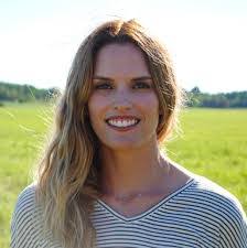 Kate Brodie's Instagram, Twitter & Facebook