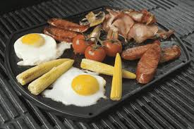 Cooking delicious chops and sausages is easy on the weber® q™ How To Cook Sausages On Weber Q