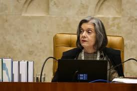 Seguidores de lula atacaron la vivienda de una jueza del supremo tribunal que habilitó su detención. Stf Carmen Lucia Vota A Favor E Forma Maioria Pela Suspeicao De Moro Amazonas1