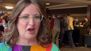 SEEN: Shake Your Groovy Booties