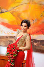 Sri Lankan Bride Homecoming Bridal Outfits Bridal Photoshoot Wedding Saree Indian