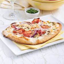 Pizza Alfredo Au Jambon Et Champignons Je Cuisine Recipe Gourmet Pizza Food Pizza Oven Recipes