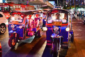 Chicken, beef or pork sautéed with flat rice stick noodles, eggs and chinese broccoli in black soy sauce. Everything You Need To Know About Tuk Tuks In Bangkok
