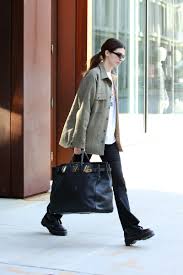 The birkin bag is a handmade, in france by expert artisans handbag named after actress, singer and style icon jane birkin. Kendall Jenner Pulls The Celebrity Approved Casual Birkin Move Vogue
