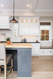 Kitchen Cabinet Paint Color Is Benjamin Moore Decorator S White Gray Island Paint Color Is Benj Interior Design Kitchen Kitchen Interior Modern Kitchen Design
