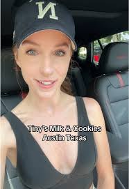 It’s Seaside Beach vibes in the middle of Austin Texas. Adorable! 🥰  #tinysmilkandcookies #austincoffeeshop #austintexas