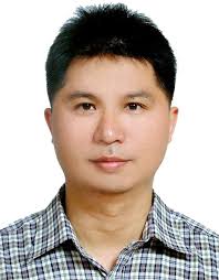 Two-tier dynamic load balancing in SDN-enabled Wi-Fi networks