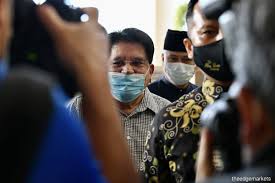 Also learn how to refresh wireless network connection in ubuntu linux. Ku Nan Found Guilty Of Corruption Sentenced To A Year S Jail With Rm2 Million Fine