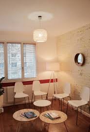 Qqch De Plus Chaleureux Avec Le Mur En Pierre Salle D Attente Idees De Design D Interieur Decoration Interieure