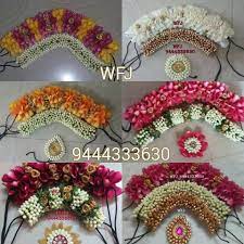 Pin By Priya Patil On Wedding Bridal Hair Decorations Indian Bridal Hairstyles Flower Hair Accessories