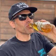 Garrett Hays's Instagram, Twitter & Facebook