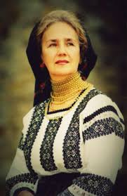 Nicoleta ghiata si marcel piticari tel: Sofia Vicoveanca O Mare Ambasadoare A Iei Bucovinene Traditional Outfits Romanian Women Popular Costumes