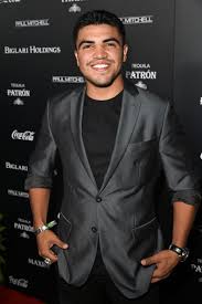 He has three siblings, including brother and trainer danny ortiz. Victor Ortiz Imdb