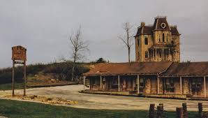 The Bates Motel Set | Universal Parks And Resorts Wiki | Fandom