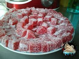 A Prendre Sans Faim Pate De Fruits Fait Maison Aux Fraises Congelees Http Www Aprendresansfaim Com Pates De Fruits Pates De Fruits Maison Fraises Congelees